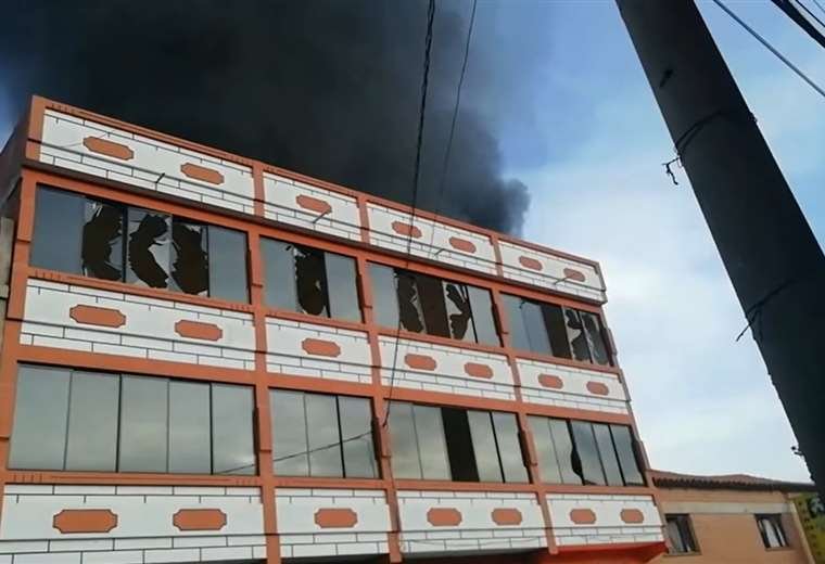 Incendio en Camargo dejó 14 heridos y daños en casas