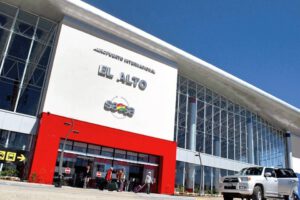 Puntos de vacunación en aeropuertos de La Paz, Cochabamba y Santa Cruz