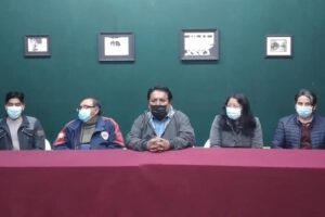 Exposición de Fernando Cayola y Jaqueline García en la Casa de la Cultura