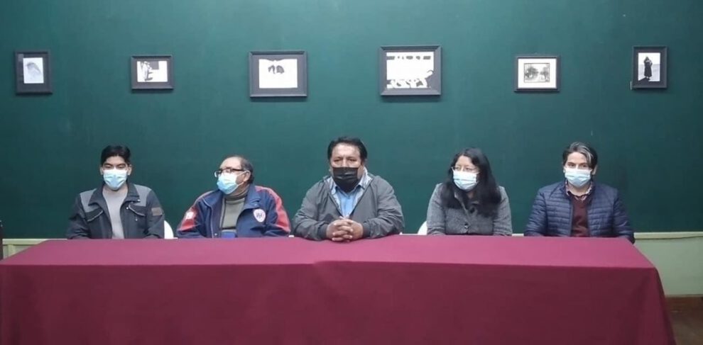 Exposición de Fernando Cayola y Jaqueline García en la Casa de la Cultura