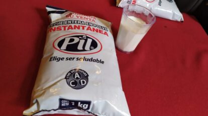 Comercialización de leche escolar en Oruro