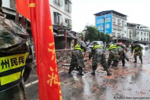 Sismo en China deja al menos 3 fallecidos y decenas de heridos