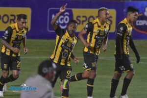 El cuadro The Strongest busca recuperar el primer puesto en el torneo