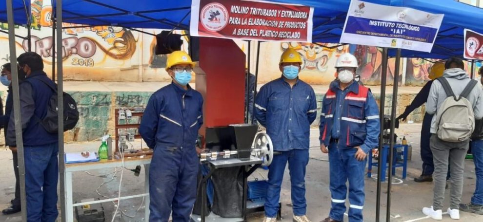Trituradora para plástico reciclado fabricada por estudiantes del IAI