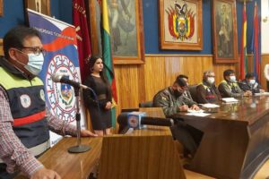 Campañas de limpieza y forestación en Oruro