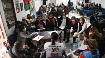 Marcha indígena por la defensa de la democracia y derechos humanos