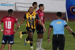 The Strongest se mantiene en carrera por el título