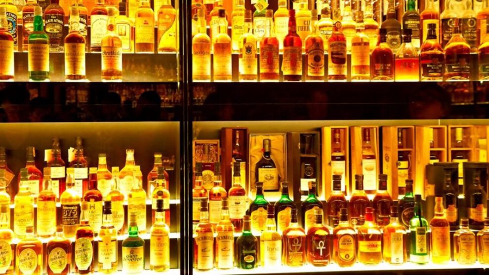 Aumentar impuestos a bebidas alcohólicas evitará muertes por cáncer
