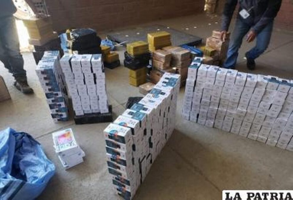 Incautaciones al contrabando en Oruro y La Paz