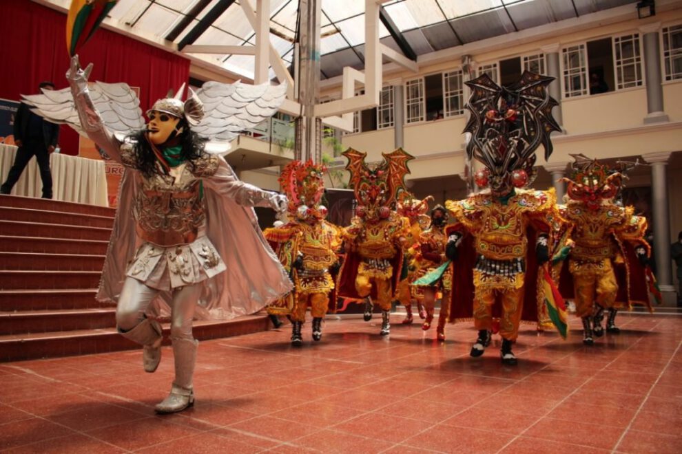 Demostración de la Danza de la Diablada en Oruro