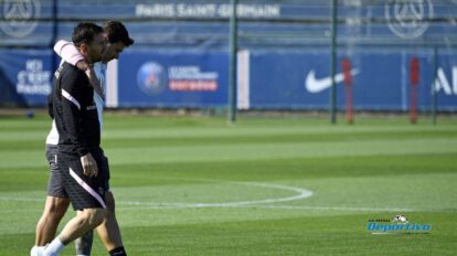 Pochettino y Messi dialogan antes del entrenamiento