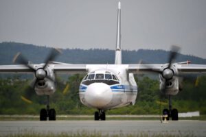 Avión desaparece en Rusia con seis tripulantes a bordo