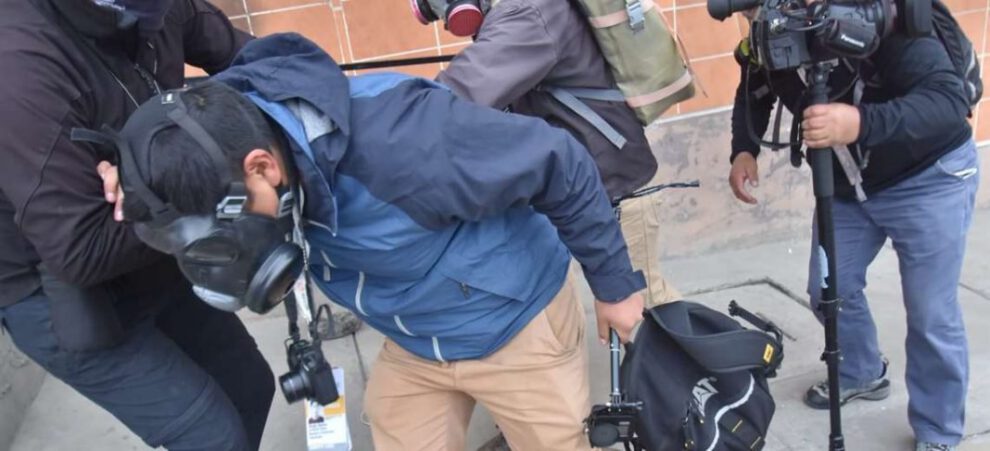 Explosión que afectó a periodistas durante conflictos cocaleros en La Paz