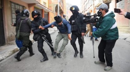 Enfrentamientos entre cocaleros y policías en Adepcoca