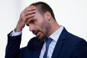 Eduardo Bolsonaro da positivo a Covid-19 tras cumbre de Naciones Unidas