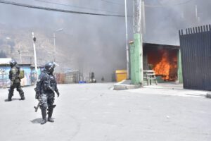 Conflicto entre cocaleros y Policía en los Yungas
