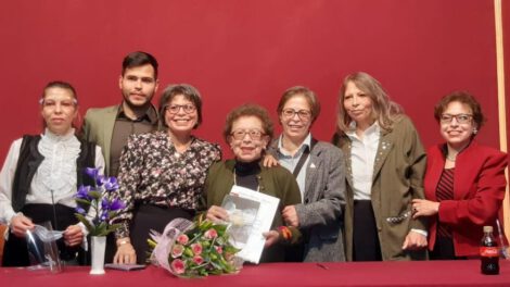 Blanca Terrazas presenta el libro Una Mirada de Ensueño y Leyenda