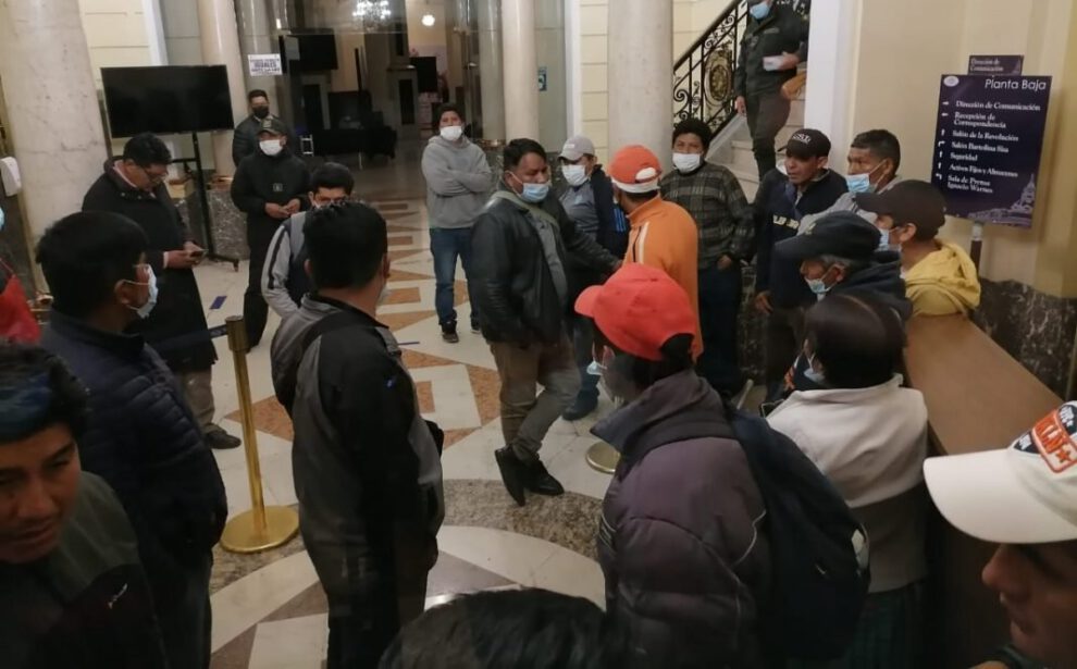 Adepcoca y cocaleros anuncian que radicalizarán protestas