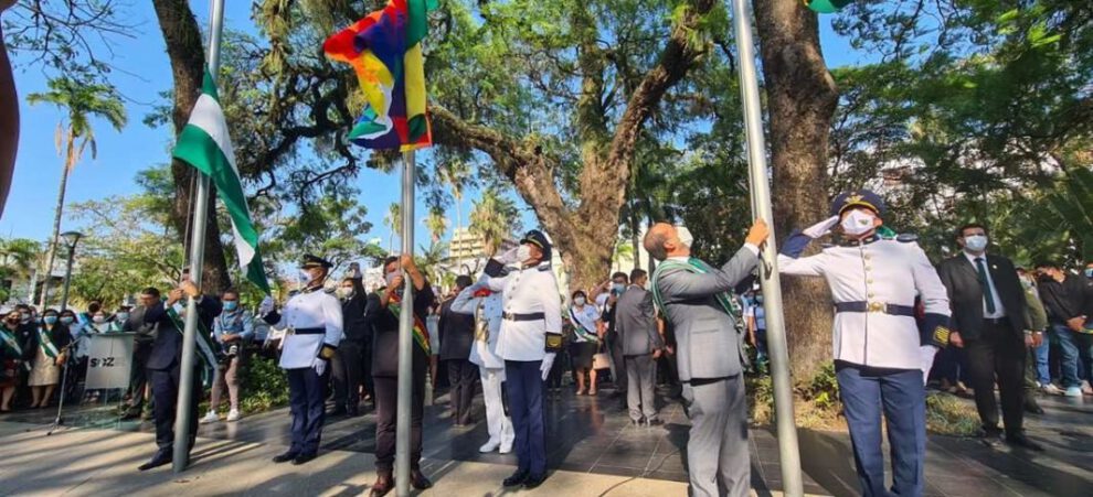 Persecución política en Santa Cruz
