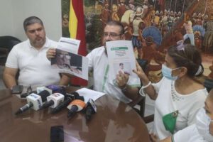 Cívicos cruceños exigen renuncia de ministros de Gobierno y Justicia