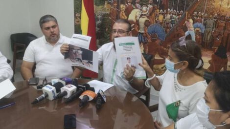 Cívicos cruceños exigen renuncia de ministros de Gobierno y Justicia