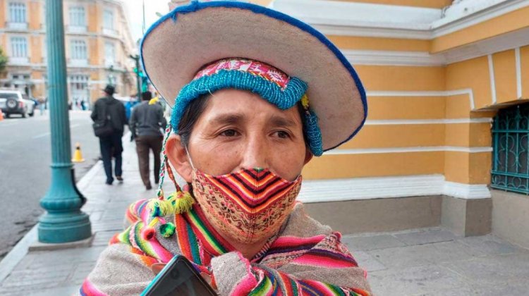 Lidia Patty exige justicia por el ultraje a la Wiphala
