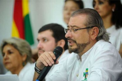Rómulo Calvo se refiere al caso de la Wiphala tras ser denunciado por el MAS