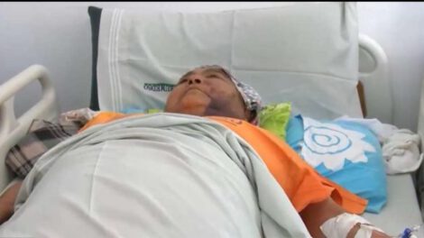 Aprehenden a tres personas por atacar a una mujer de la tercera edad