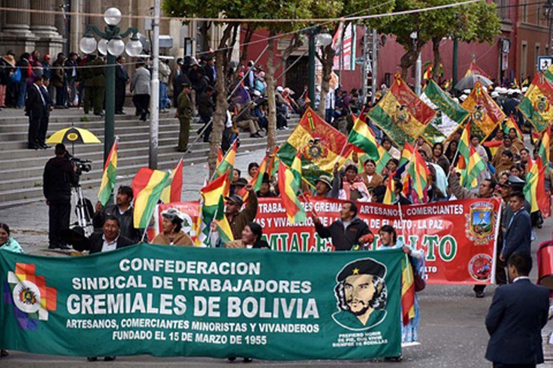 Gremiales advierten cierre de fronteras y bloqueos en contra de la ley de ganancias ilícitas