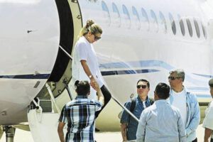 Uso del avión presidencial por Evo Morales y Jeanine Áñez