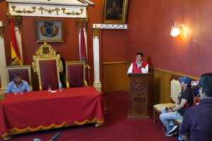 Oswaldo Olivera en conferencia de prensa sobre el Primer Convite