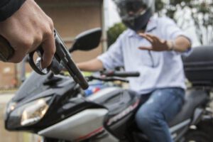 Robo de motocicleta en Cobija