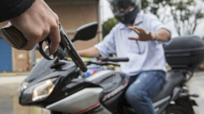 Robo de motocicleta en Cobija