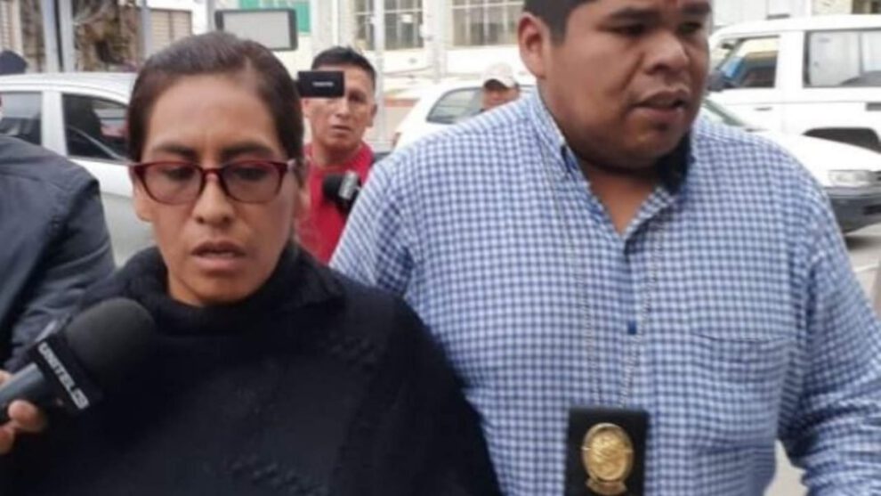 Lidia Iriarte aprehendida en la fiscalía