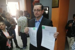 Denuncia contra exgerentes de ATB y PAT presentada por Óscar Ortiz