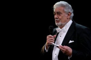Plácido Domingo responde a denuncias de acoso sexual