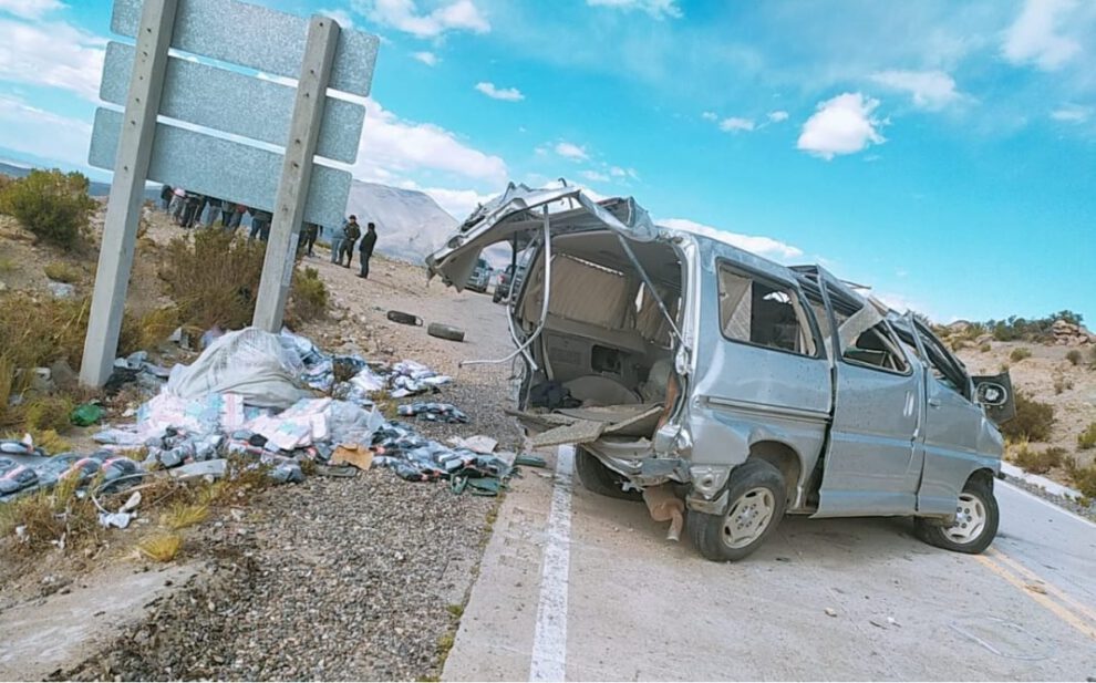 Militares disparan contra vehículo indocumentado en la carretera Sabaya-Pisiga