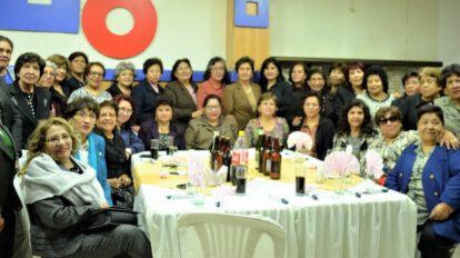 Exalumnas Liceo Oruro se reúnen en un almuerzo