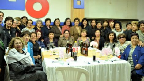Exalumnas Liceo Oruro se reúnen en un almuerzo