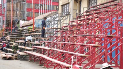 Venta de metros lineales para el Carnaval en Oruro