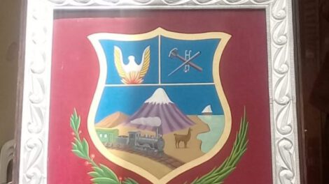 Investigador José Salas presenta descripción fácil de entender del Escudo de Oruro