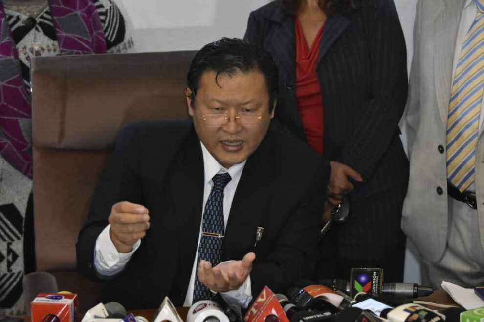Chi Hyun Chung dice que el plan de gobierno es responsabilidad de la sigla