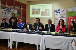 Conferencia de prensa sobre coronavirus en joven cochabambino