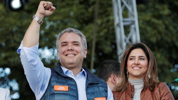 Uso indebido de aeronave presidencial por la esposa del Presidente