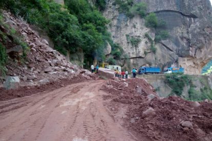 Puente San Telmo afectado por crecida del río en Tarija