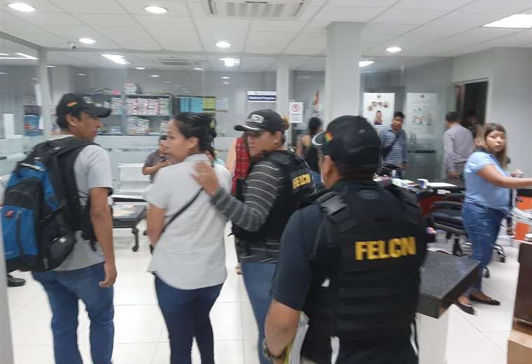 Dora Vallejos se entregó a la Policía