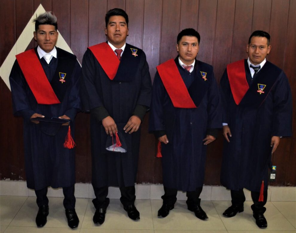 Graduación Instituto CATEC con 100 flamantes profesionales