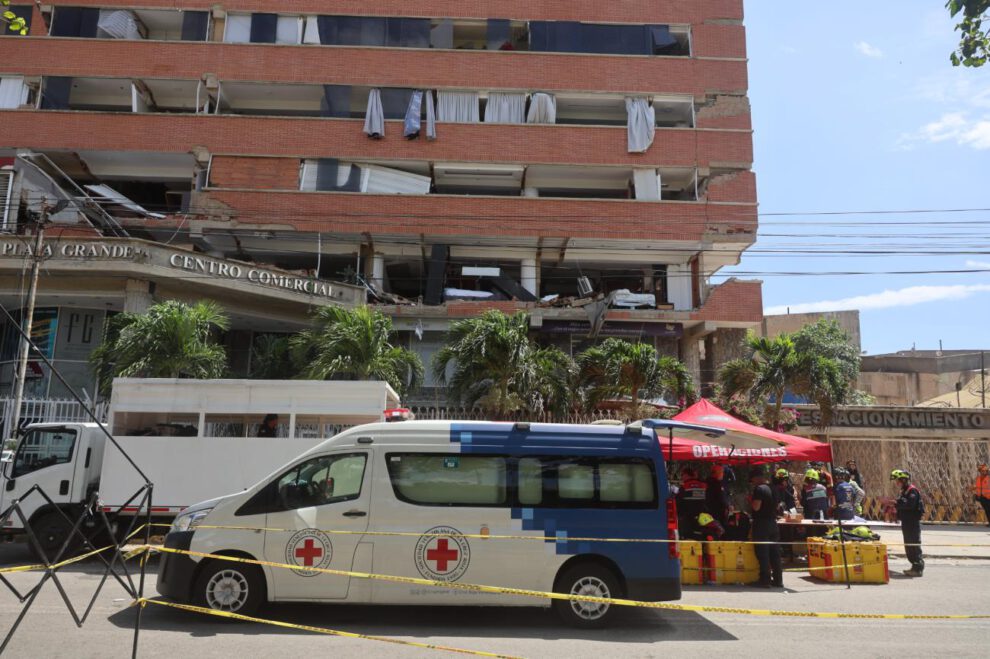 Tras casi una semana del sismo en Venezuela, los equipos de rescate apuran las últimas horas en busca de supervivientes