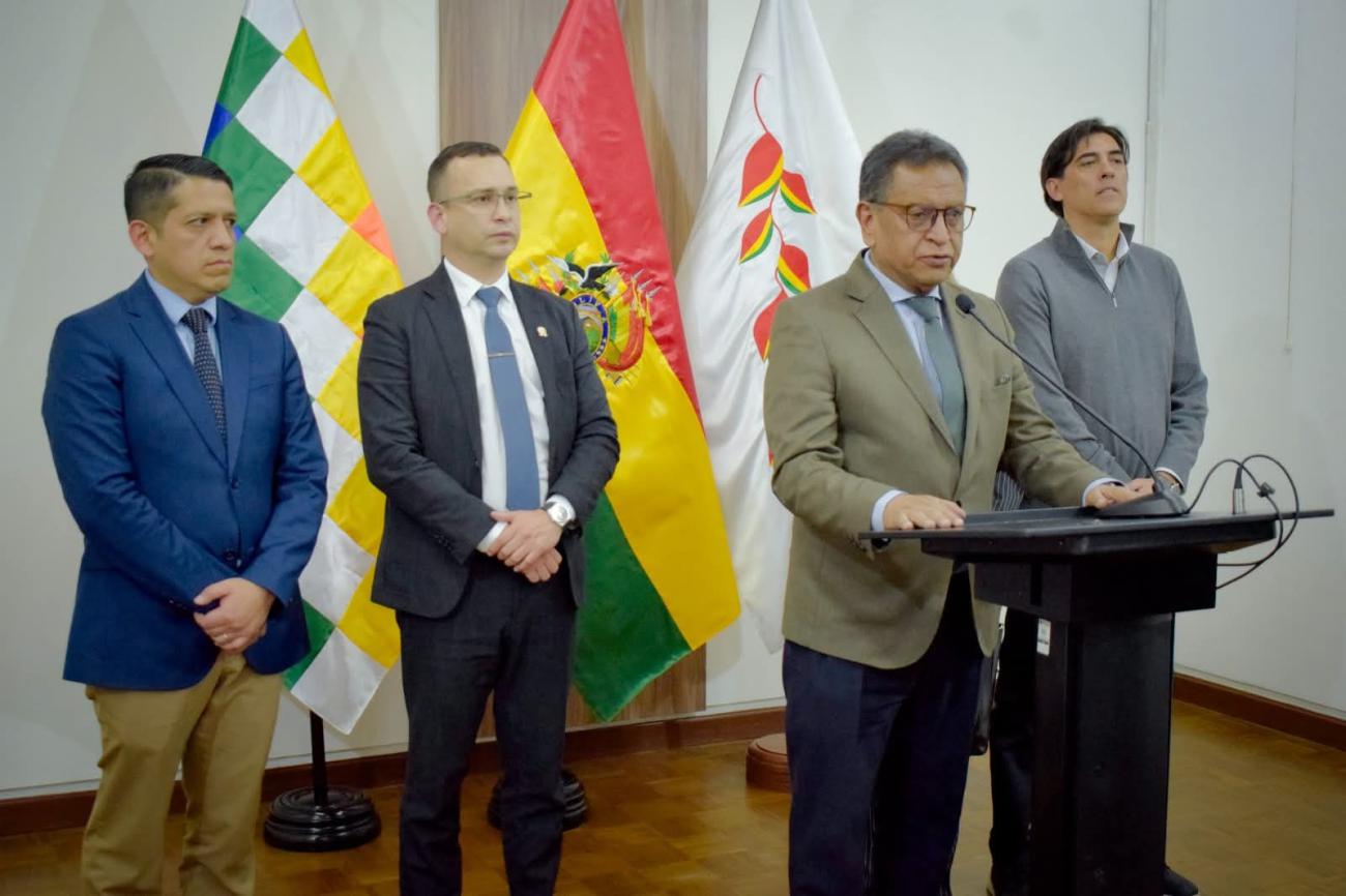 Instalan mesas técnicas de diálogo tras suspender el paro judicial