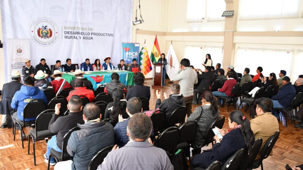reunion del  Ministerio de Desarrollo Productivo